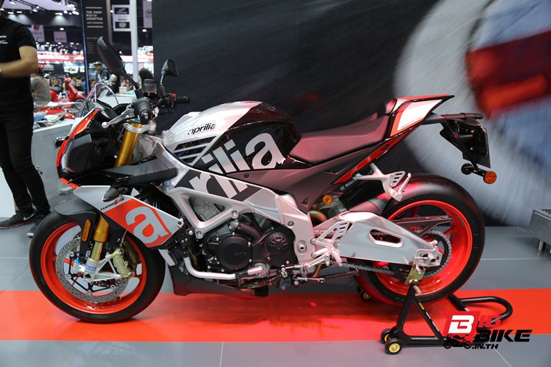 Aprilia Tuono V4 1100 Factory